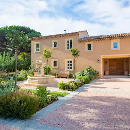 Villa Sumptuous Facing The Bay Of Canebiers *