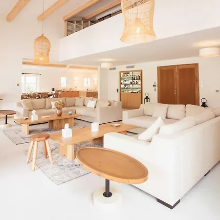 Sumptuous Facing The Bay Of Canebiers Villa *