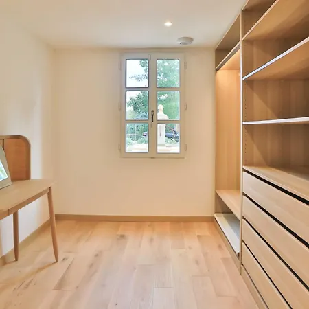 Sumptuous Facing The Bay Of Canebiers